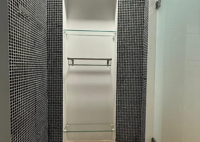 Sebastian Two Лісабон